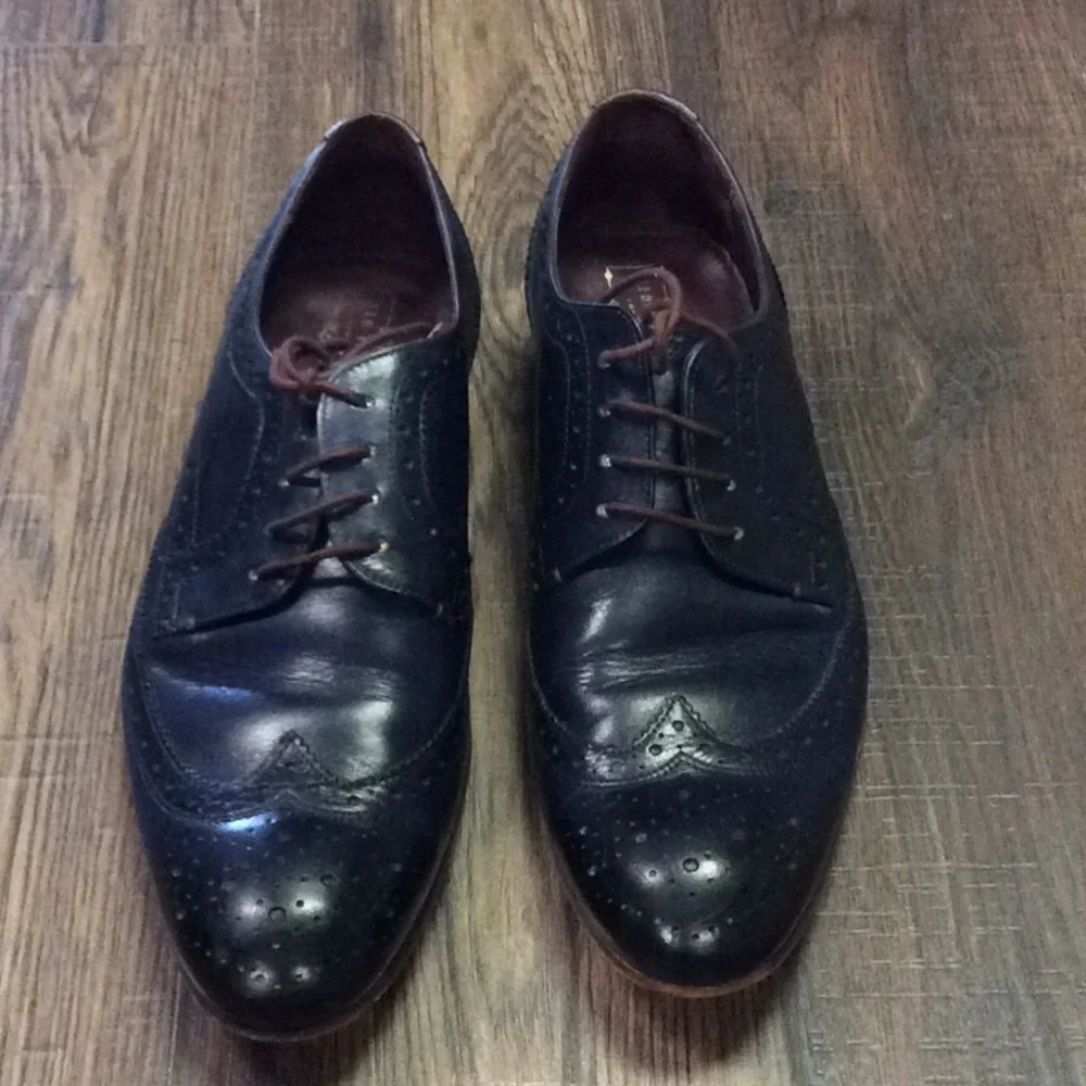 Ted Baker London charming slimline